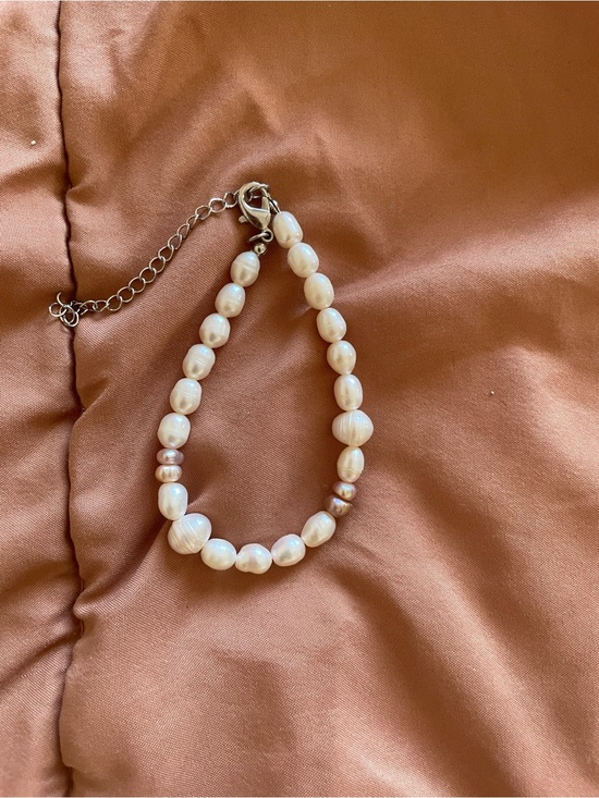 Jewelry - Freshwater Pearl Beaded Bracelet in Cream